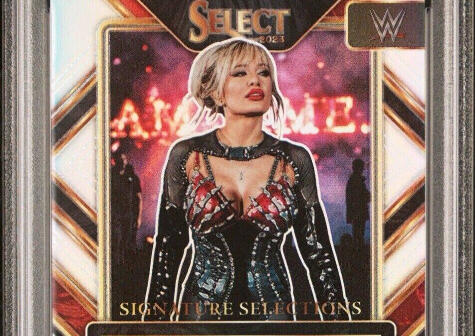 2023 SELECT WWE SCARLETT SIGNATURE SELECTIONS PSA 8